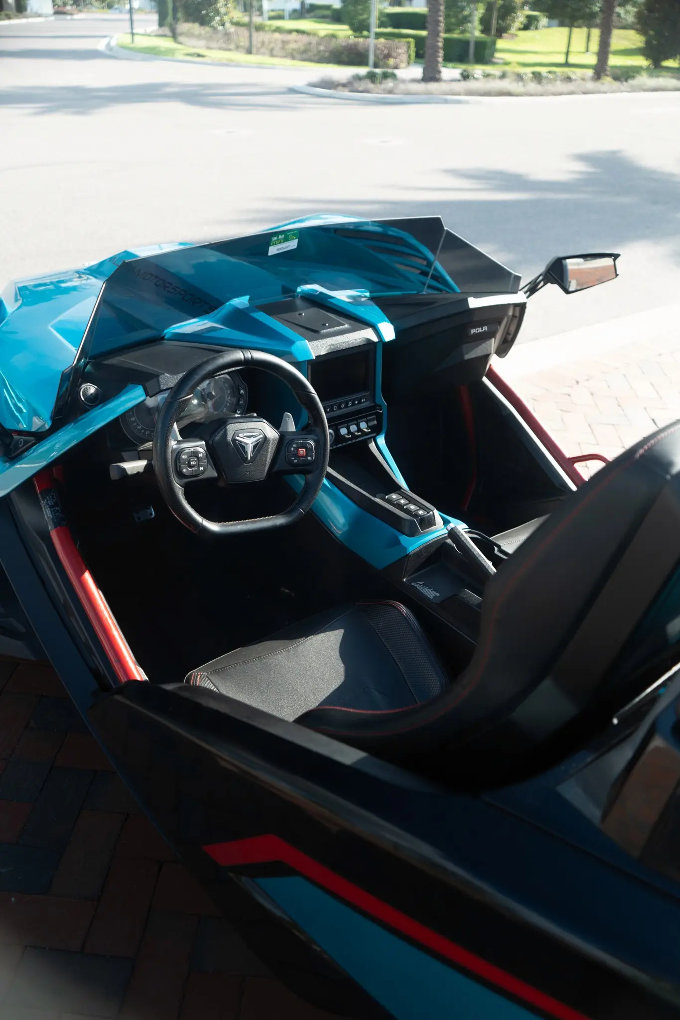 Polaris Slingshot — photo 9