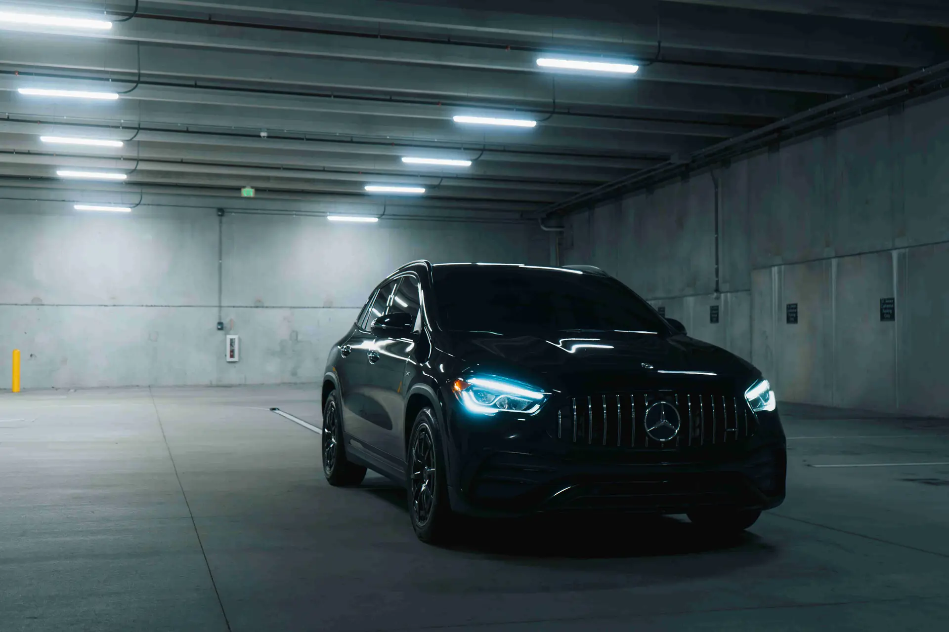 Mercedes Benz AMG GLA 35 — photo 9