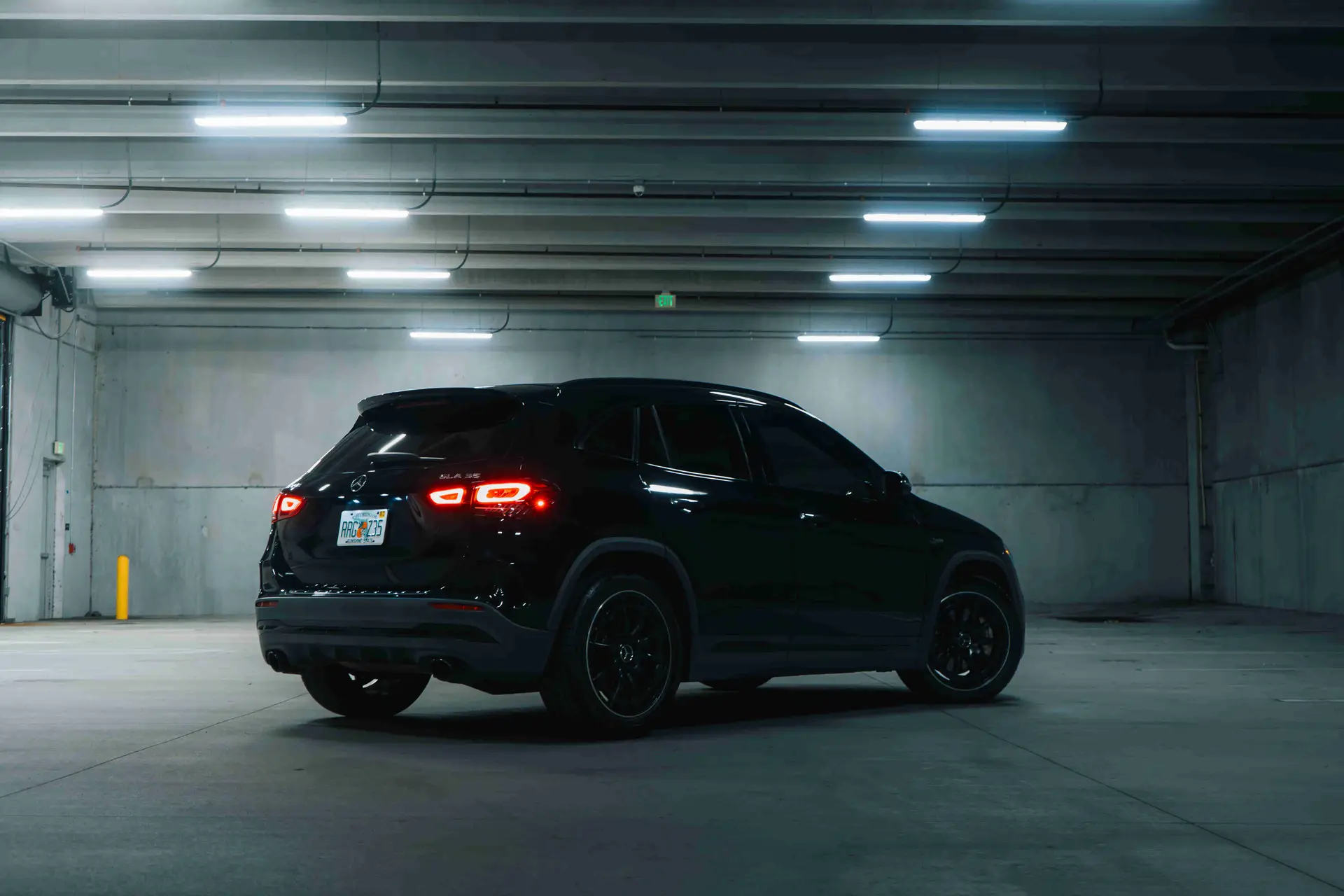 Mercedes Benz AMG GLA 35 — photo 10