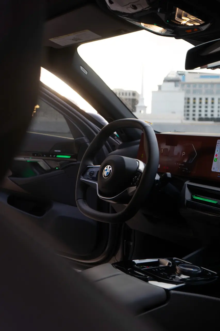 BMW 540i — photo 3