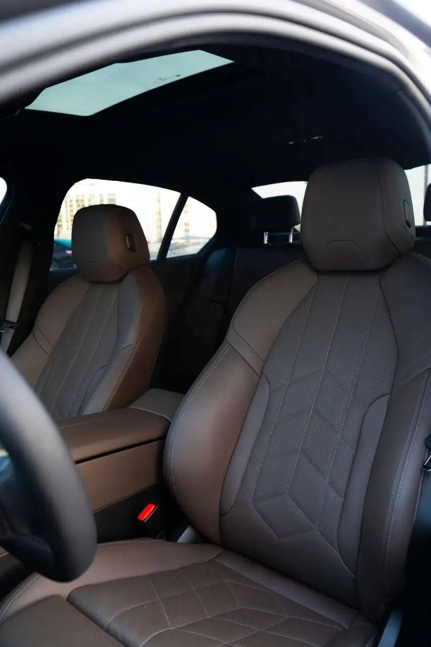 BMW 540i — photo 4
