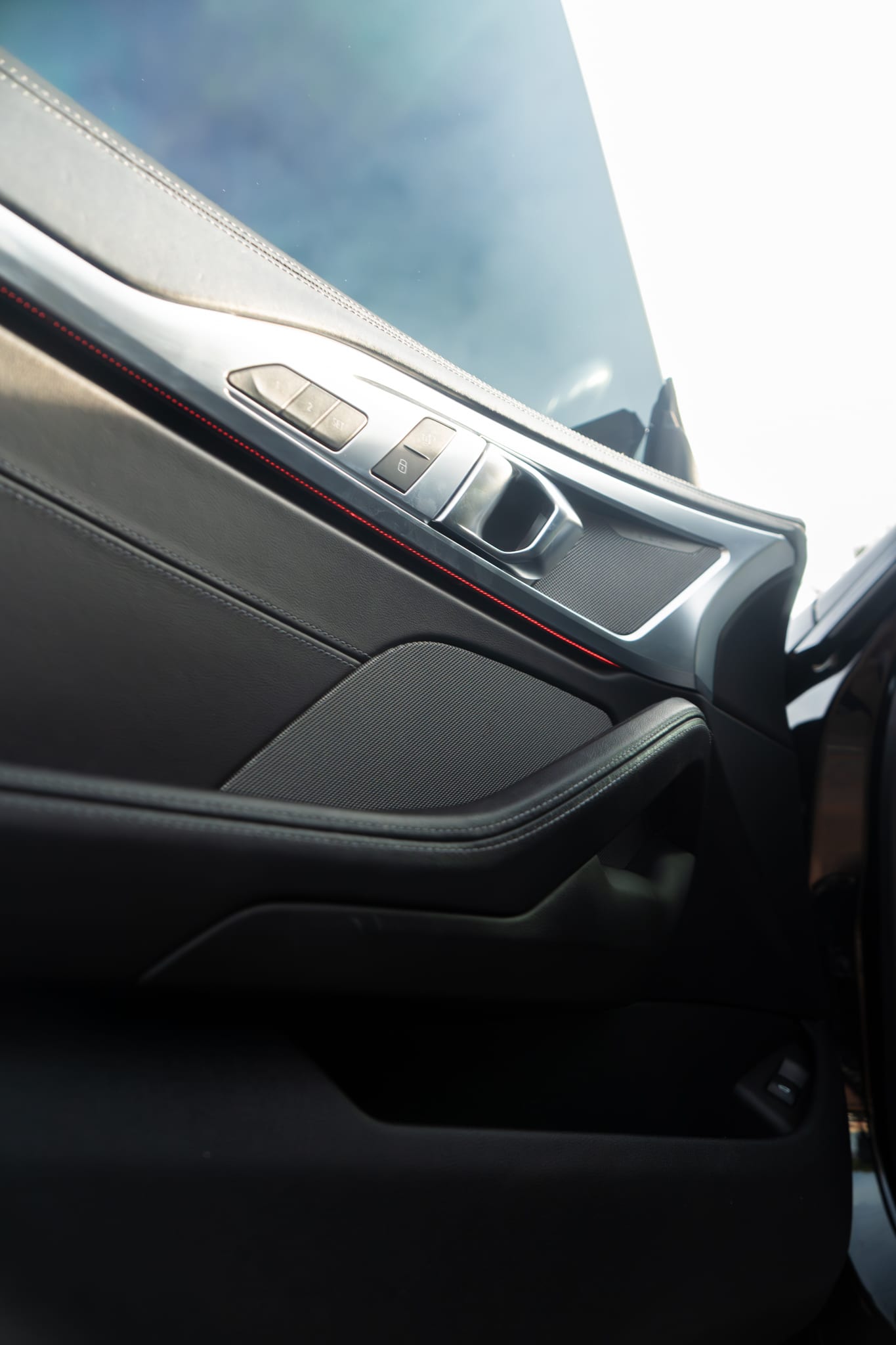 BMW M8 Coupe — photo 13