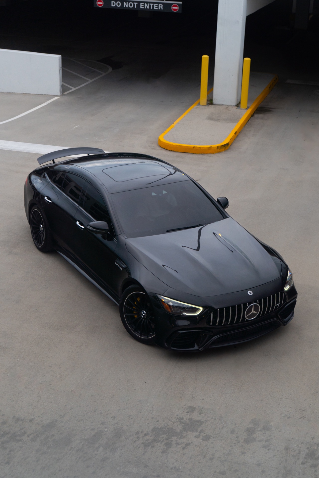 Mercedes Benz AMG GT 63 — photo 2