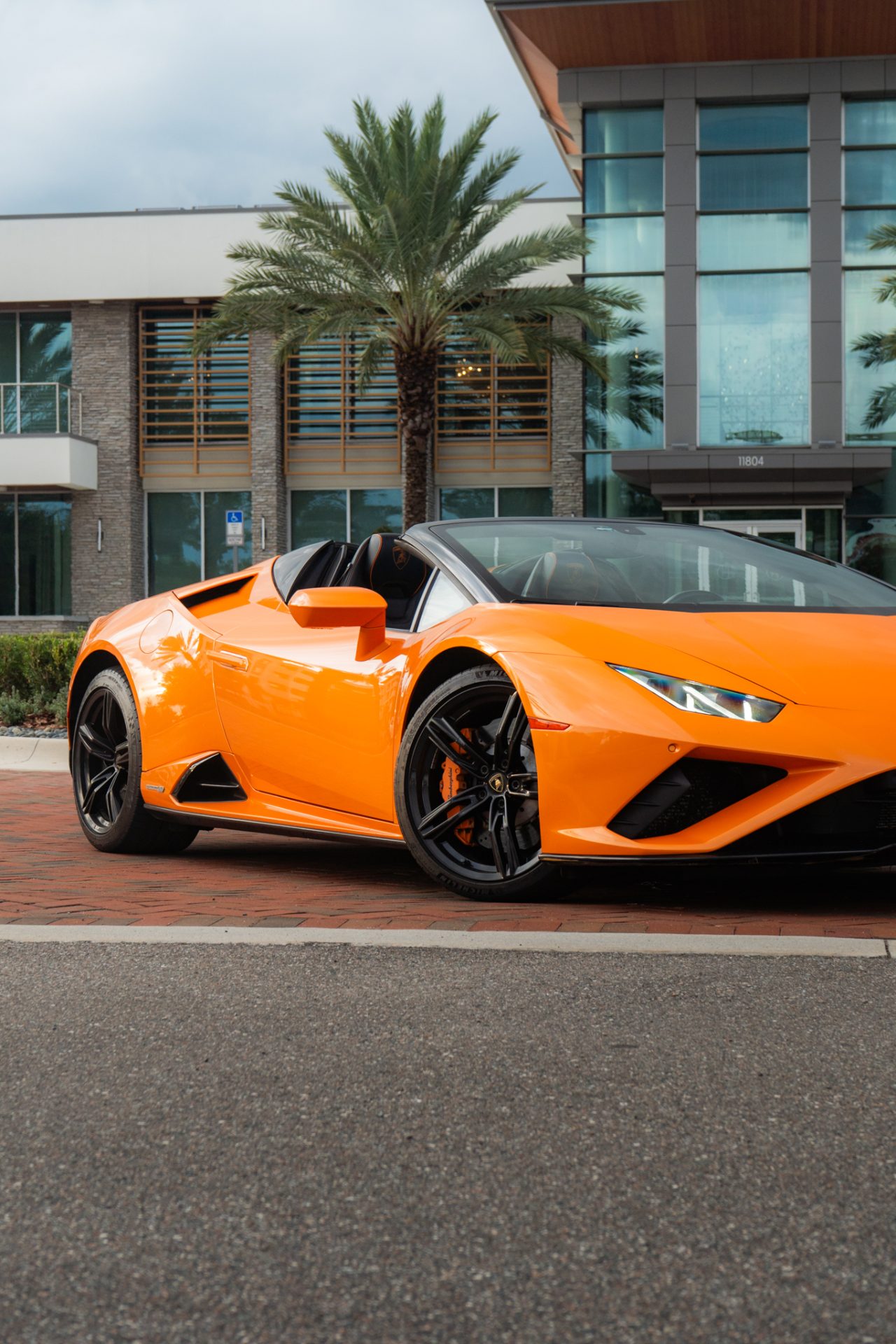 Lamborghini Huracan Evo — photo 2