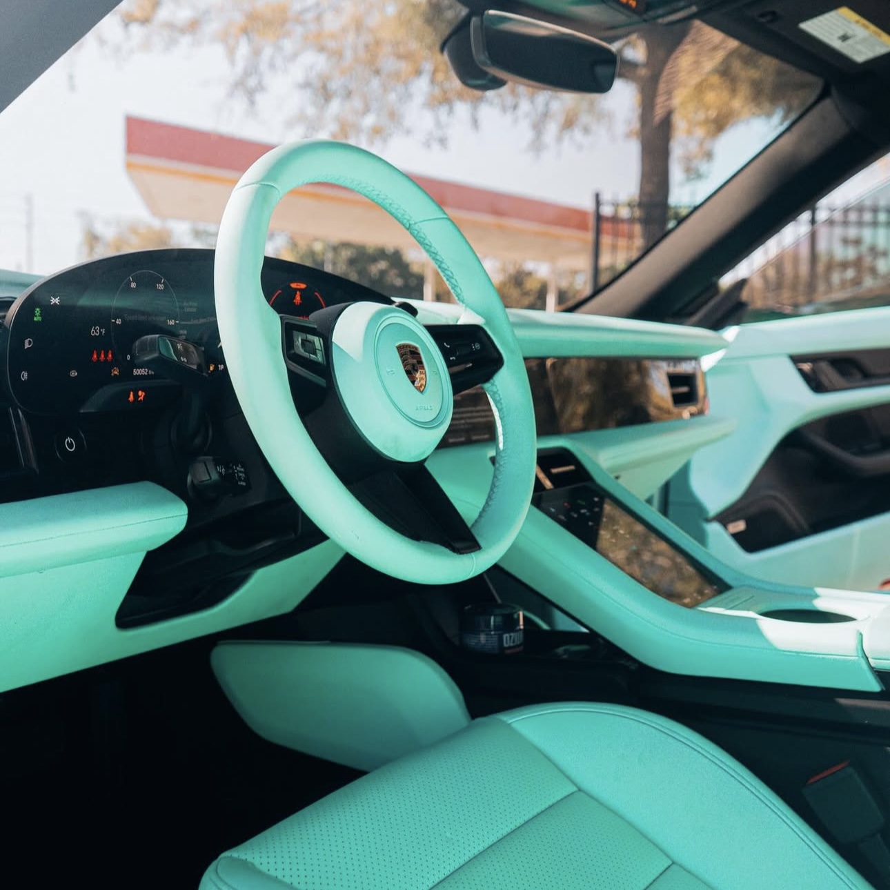 Porsche Taycan — photo 7