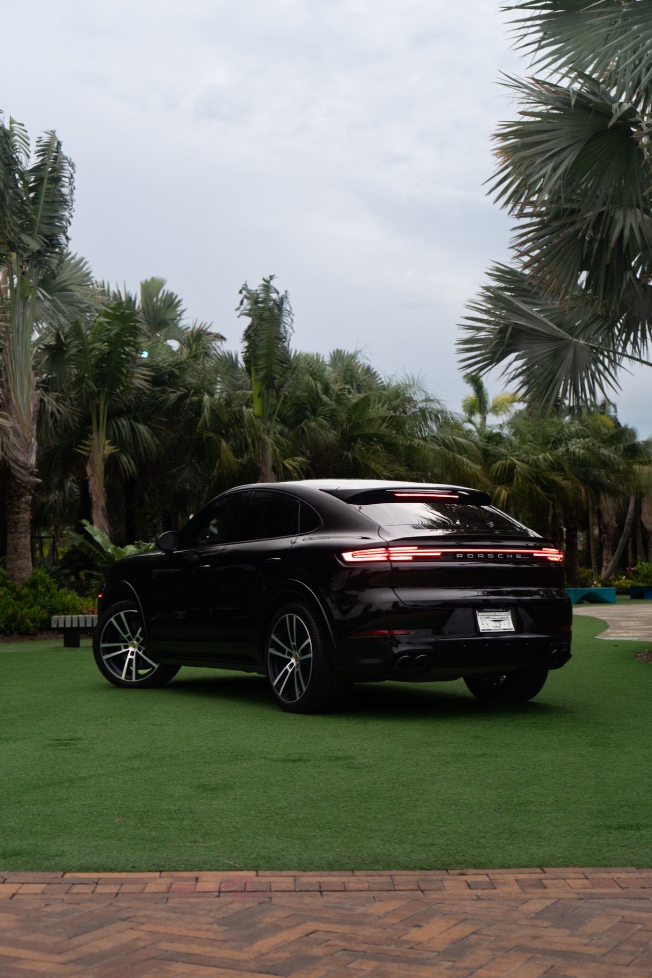 Porsche Cayenne Coupe — photo 2
