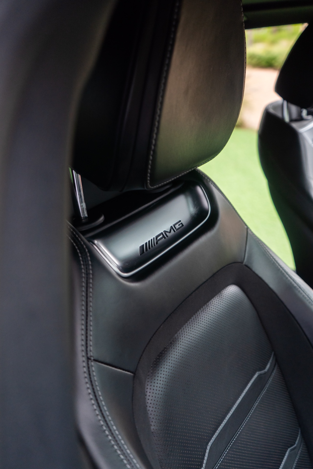 Mercedes Benz AMG GT 63 — photo 12