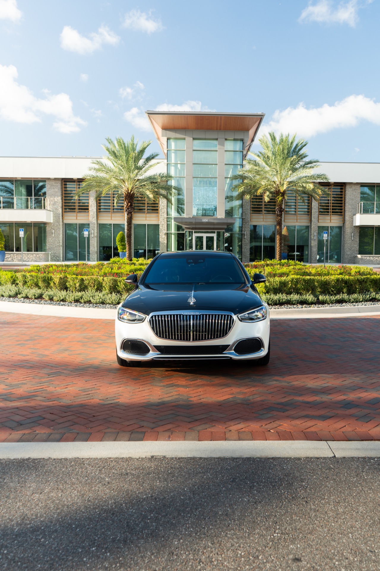 Mercedes Benz Maybach S580 — photo 2