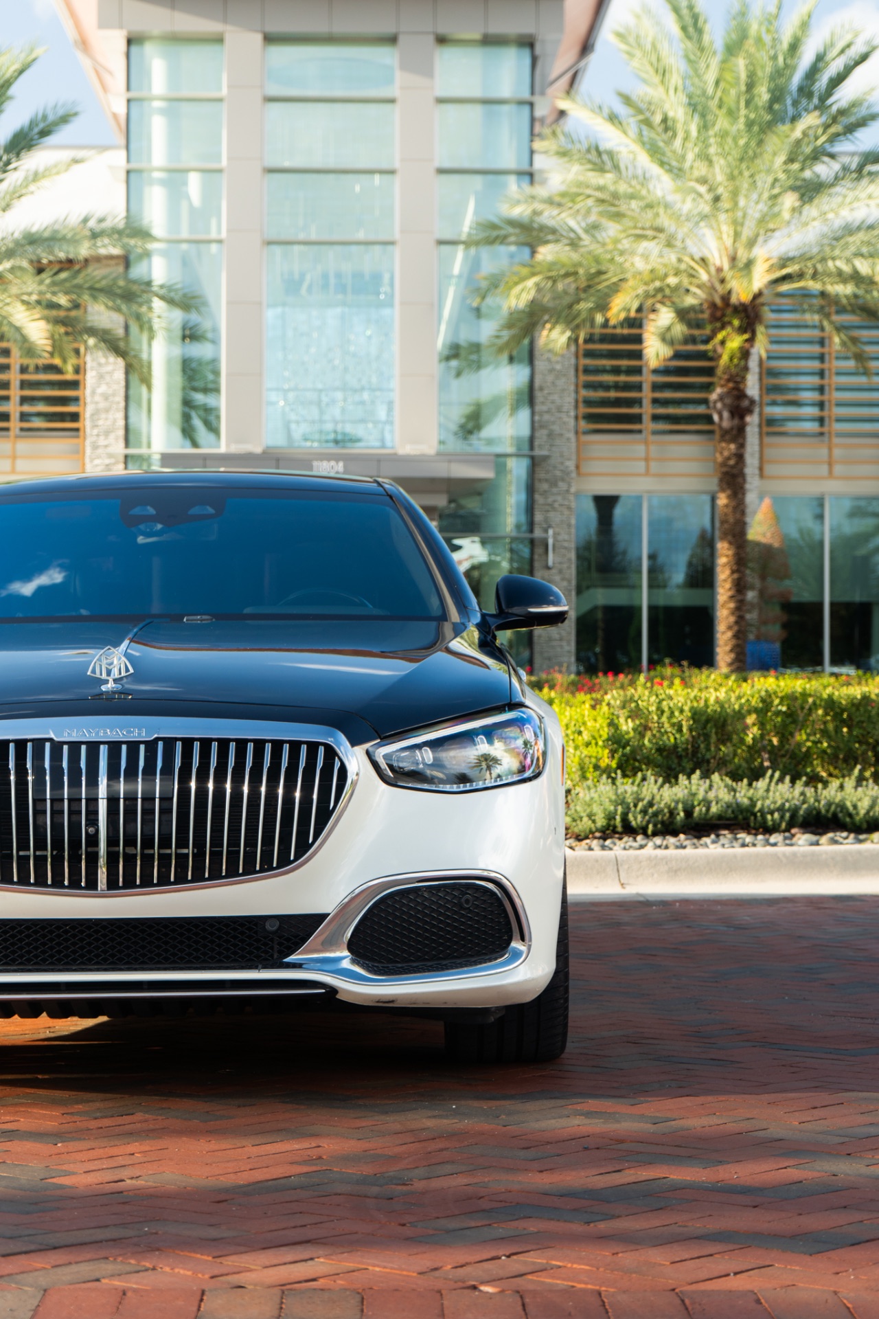 Mercedes Benz Maybach S580 — photo 21