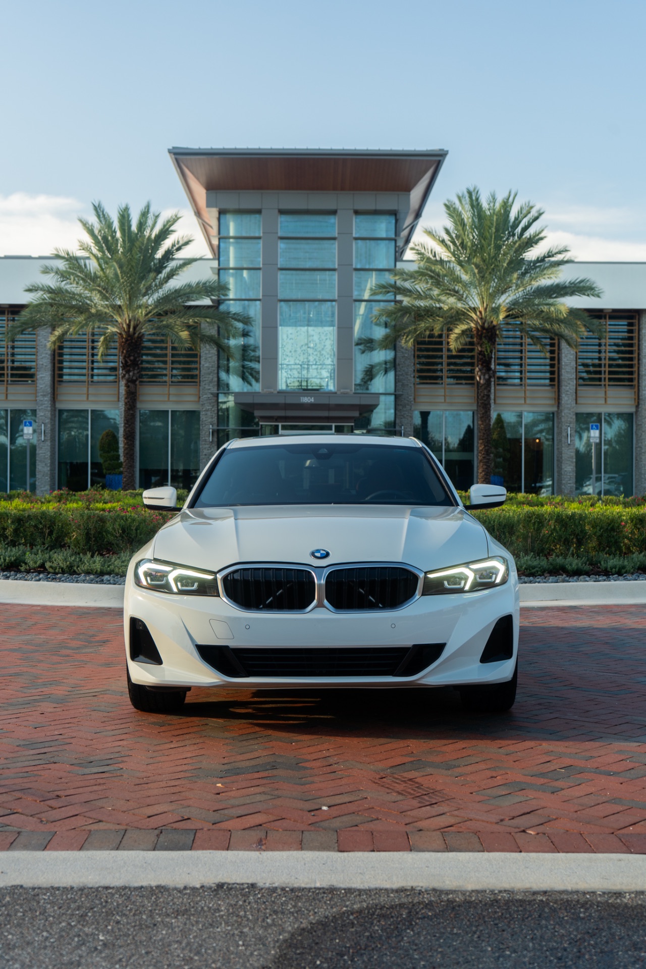 BMW 330i