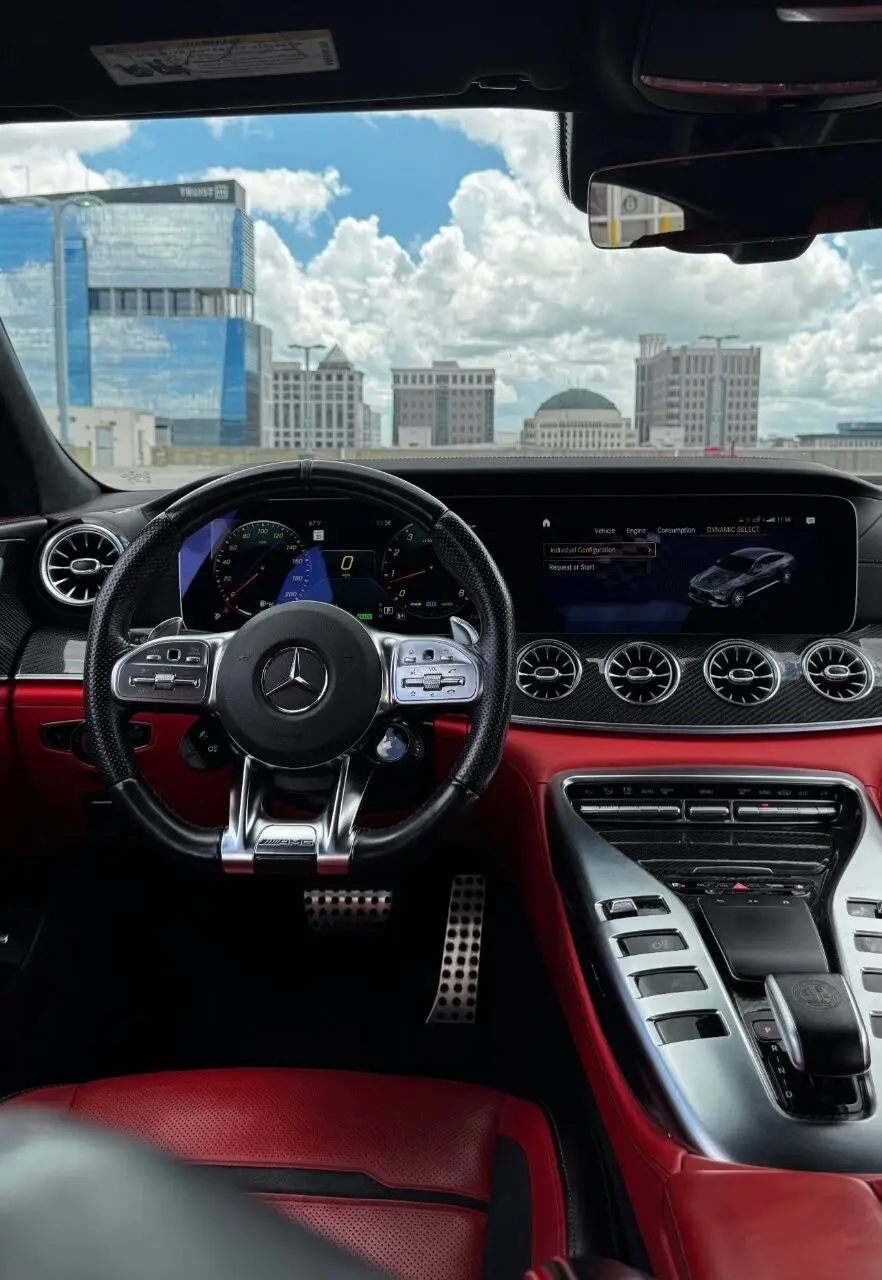 Mercedes-Benz AMG GT 43 — photo 2