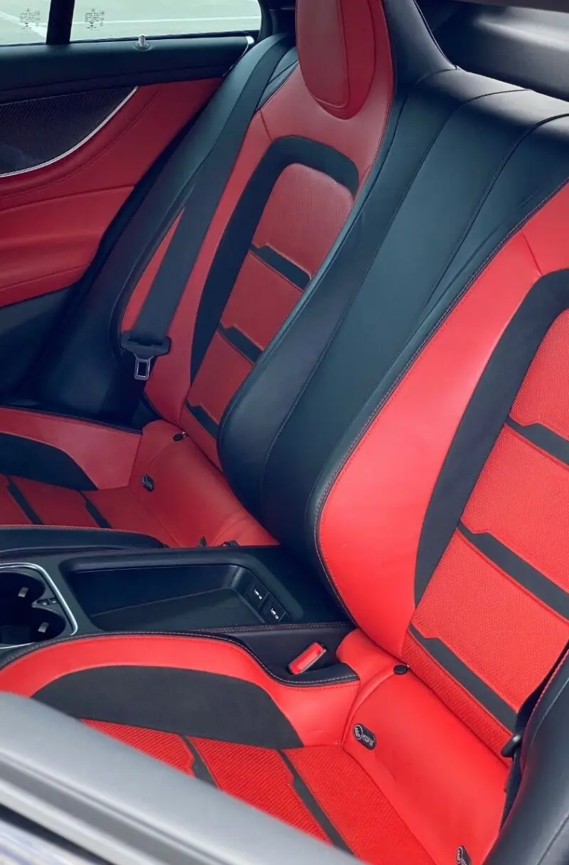 Mercedes-Benz AMG GT 43 — photo 3