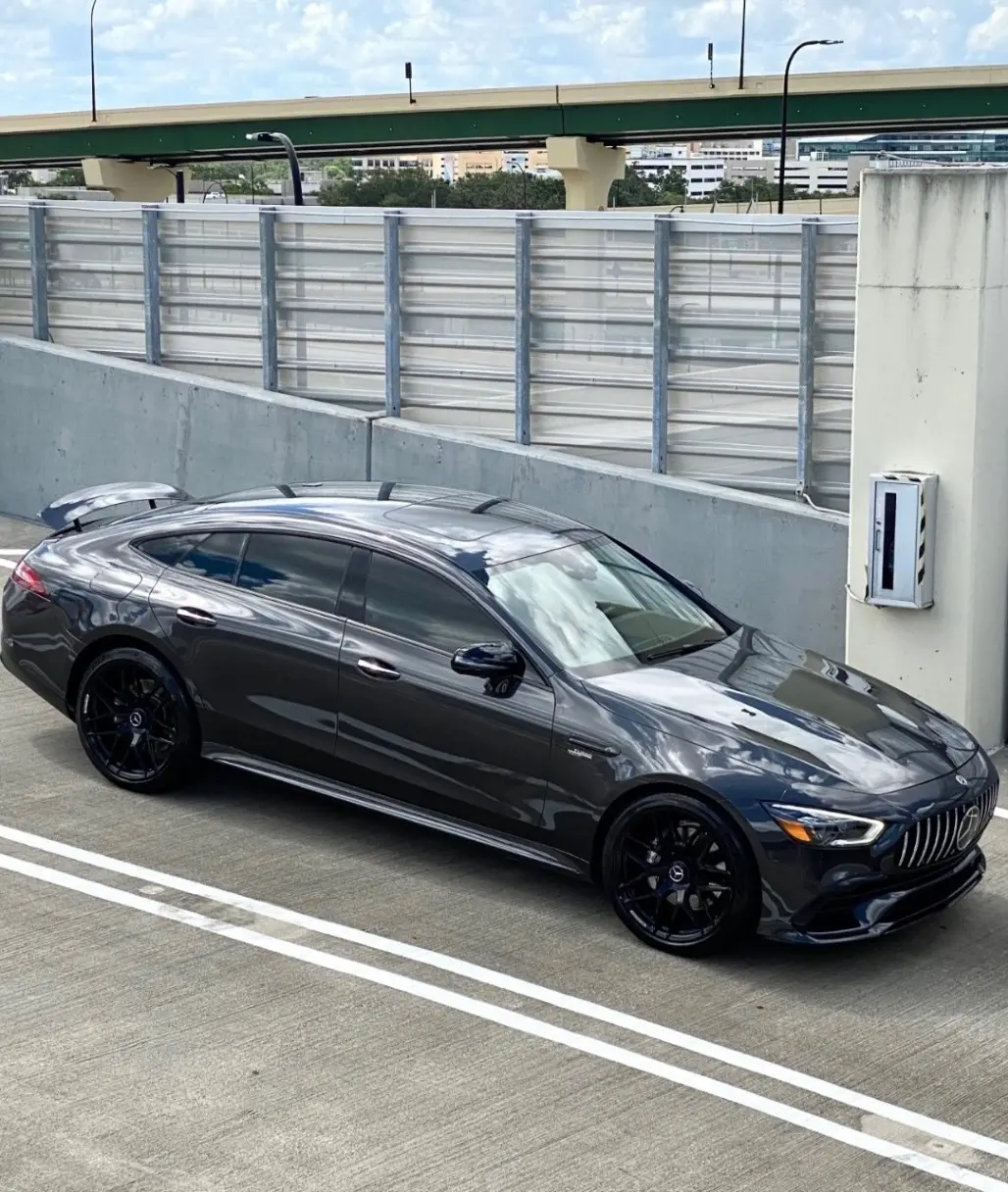 Mercedes-Benz AMG GT 43 — photo 4
