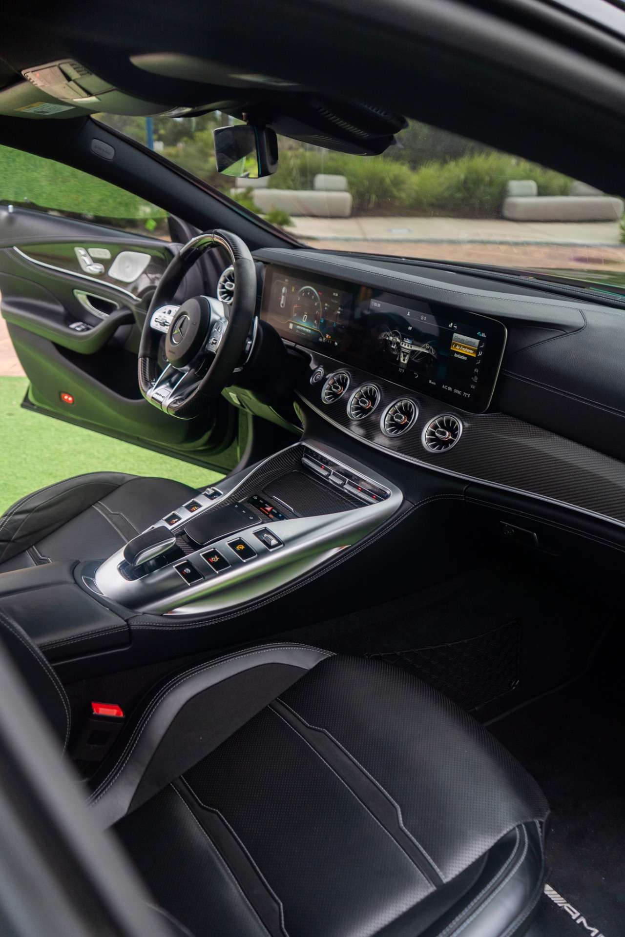 Mercedes Benz AMG GT 63 — photo 7