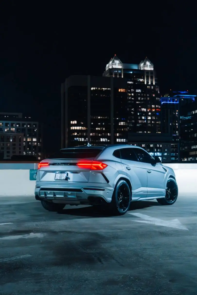 Lamborghini Urus — photo 2