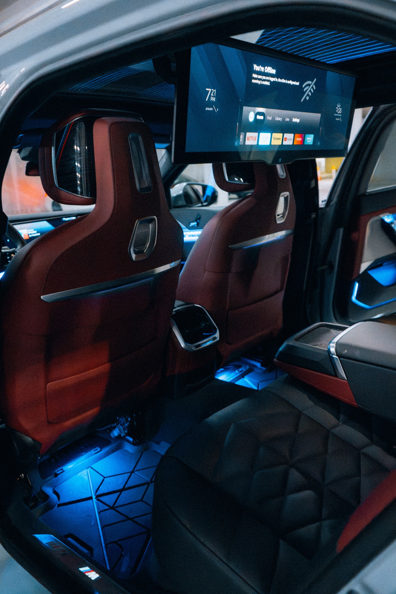 BMW 740i Executive — photo 6