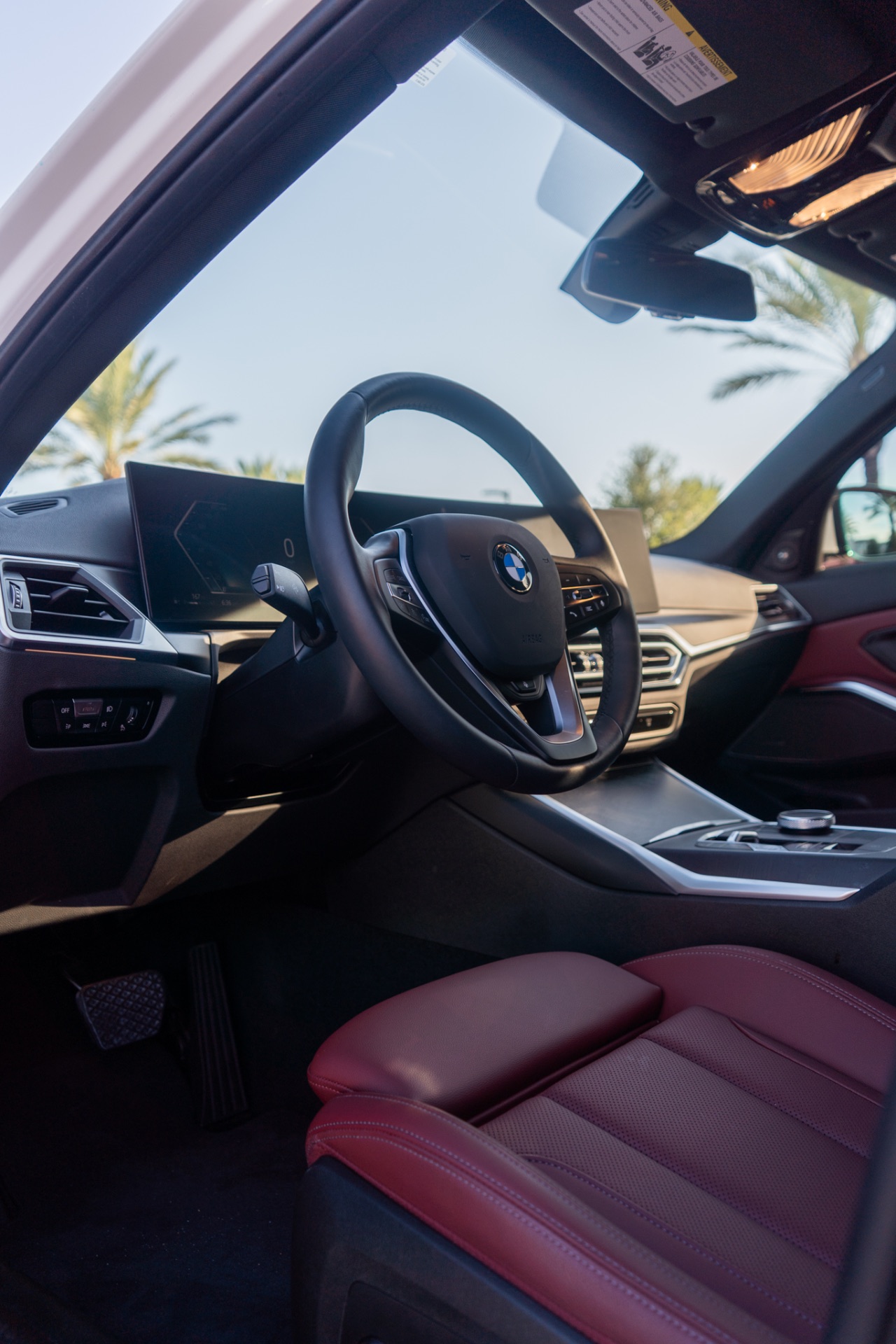 BMW 330i — photo 4
