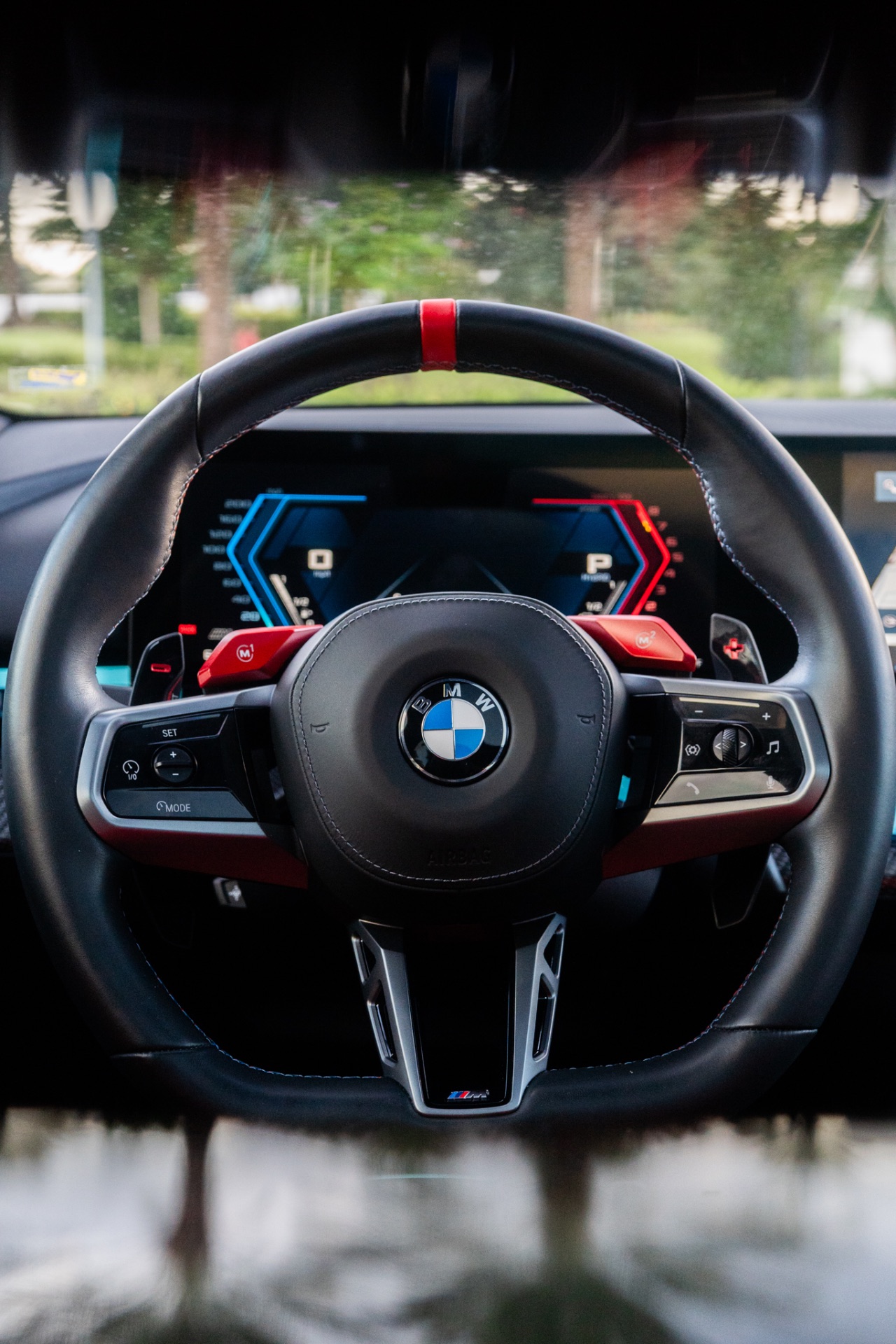 BMW M5 G90 — photo 4