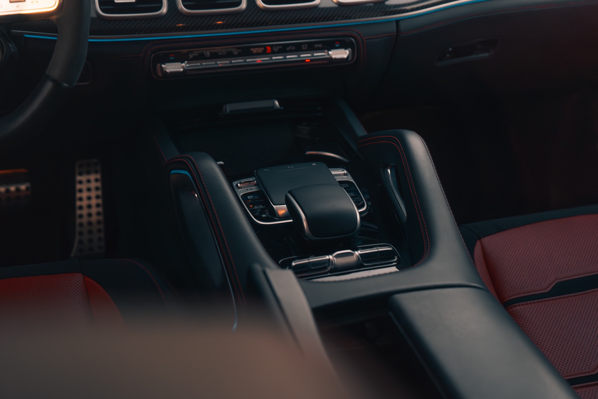 Mercedes Benz AMG GLE 53 — photo 6