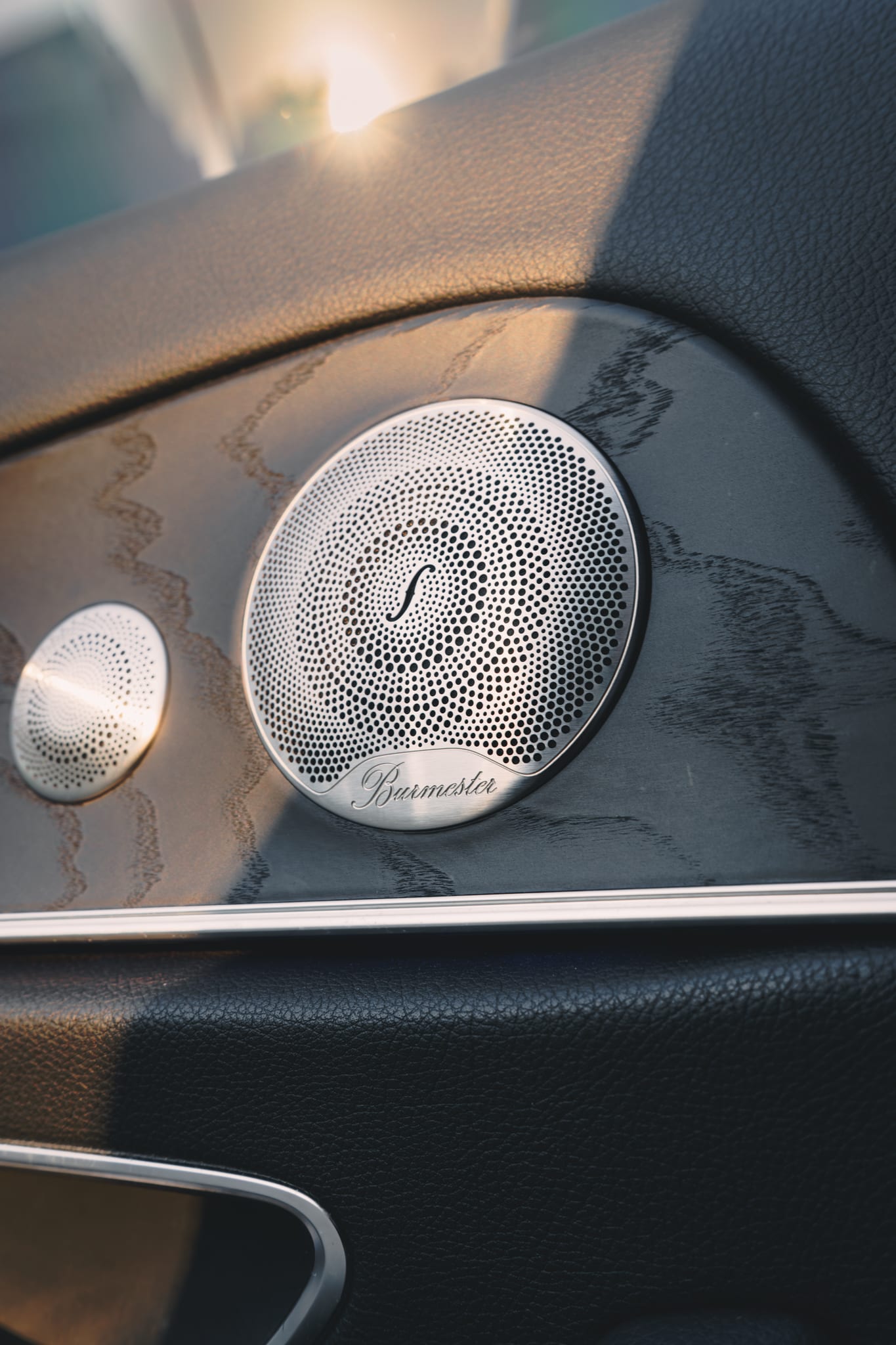 Mercedes Benz E350 — photo 11